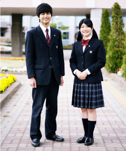 制服紹介 | 花咲徳栄高等学校