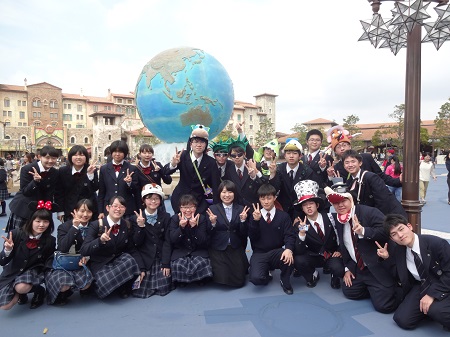 学年便り３年その１ 普通科３学年遠足 東京ディズニーシーへ 花咲徳栄高等学校