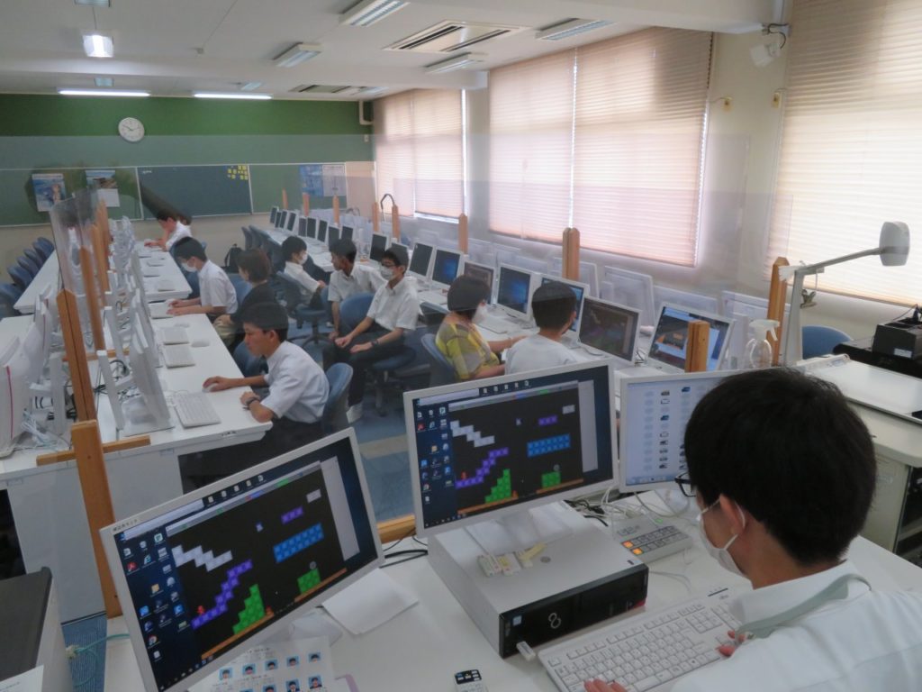 コンピュータ部