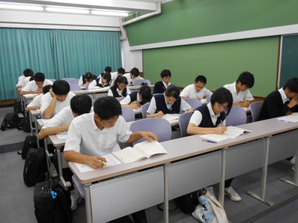 3年校外模試 河合塾全統マーク模試実施 花咲徳栄高等学校 3年校外模試 河合塾全統マーク模試実施 花咲徳栄高等学校