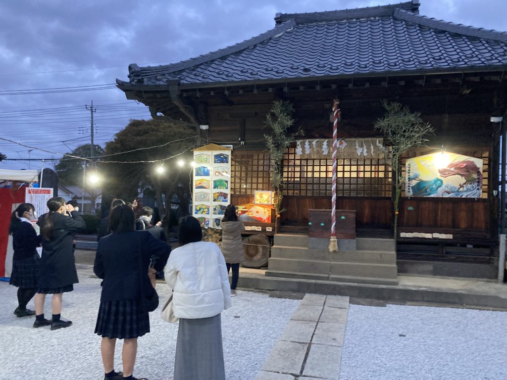 美術部　花崎鷲宮神社に初詣を行いました　