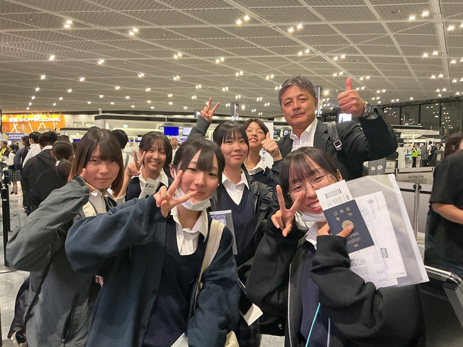 アメリカハワイ修学旅行第2班①　～成田空港、ハワイ大学他～　