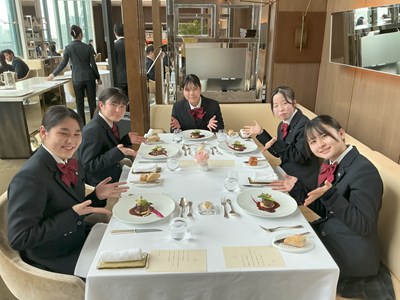 集中特別講習～コンラッド東京にて先輩 影山シェフ に学ぶ～