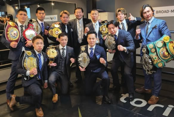 「BOXING BEAT」に木庭浩介先生が掲載されました。