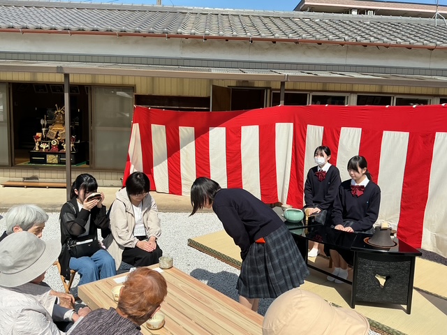 茶道部　令和８年度花﨑鷲宮神社春祭りに参加しました
