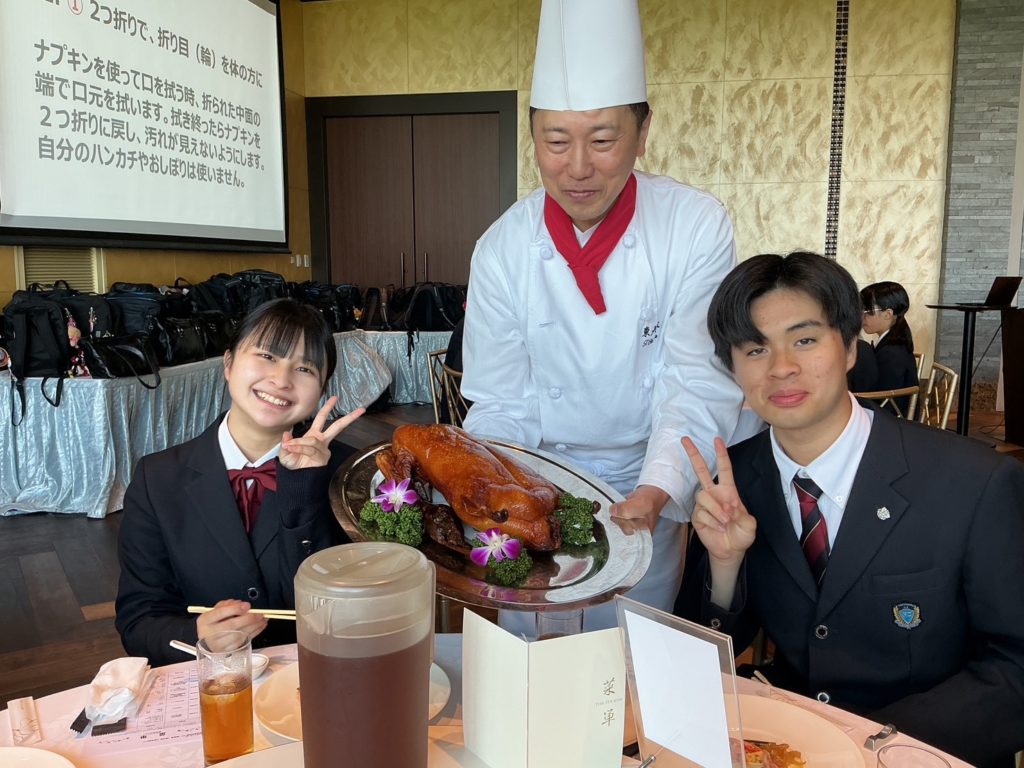 集中特別講習～食育実践科３年生 中国料理テーブルマナー/目黒寄生虫館見学～